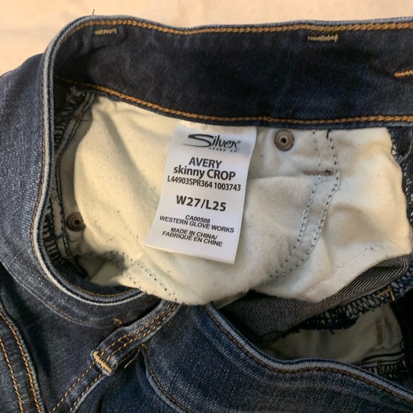 Silver Jeans Avery crop jeans, Sz 27 - Picture 8 of 9